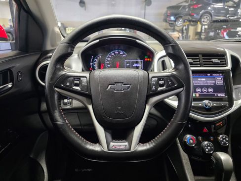 Used 2020 Chevrolet Sonic LT w/ Convenience Package image 29