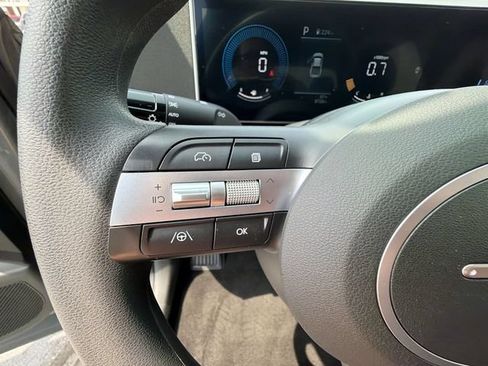 Used 2025 Hyundai Santa Cruz SEL AWD/4WD image 31
