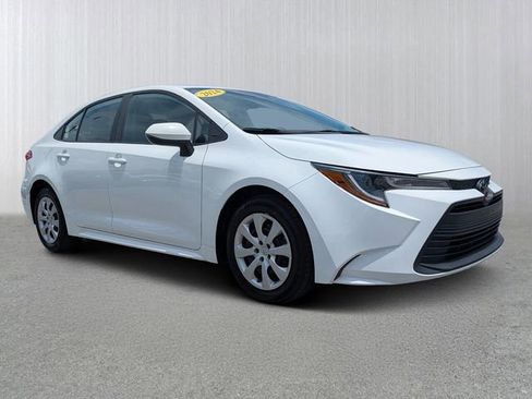 Used 2024 Toyota Corolla LE FWD image 1