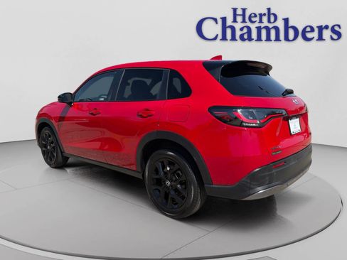 Used 2024 Honda HR-V Sport image 3