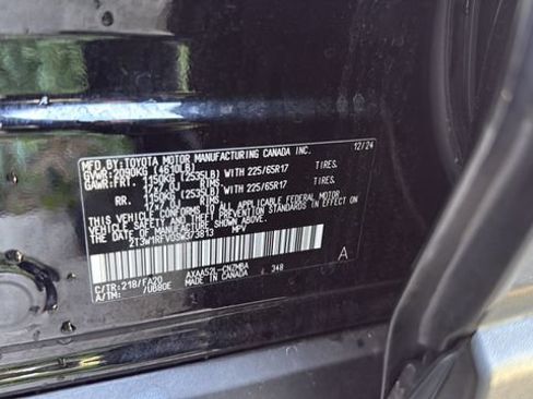 Used 2025 Toyota RAV4 XLE FWD image 35