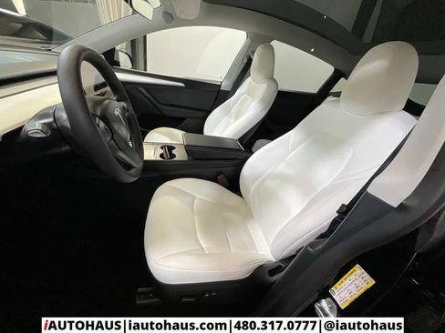 Used 2024 Tesla Model Y Long Range AWD/4WD image 13