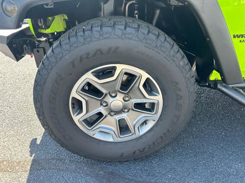 Used 2012 Jeep Wrangler Unlimited Sport image 9