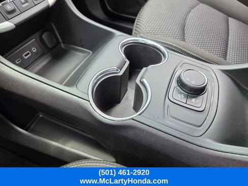 Used 2024 GMC Terrain SLE FWD image 26