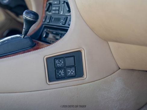 Used 1994 Jaguar XJ6 image 47