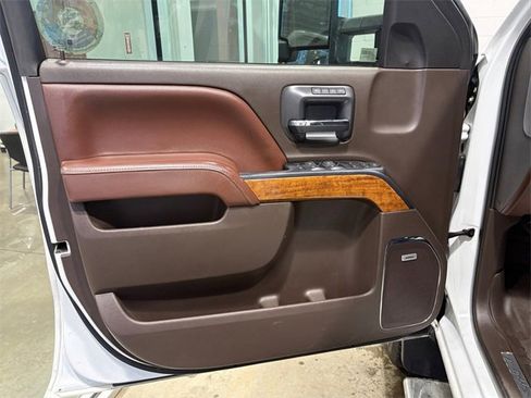 Used 2017 Chevrolet Silverado 2500 High Country w/ Duramax Plus Package image 14