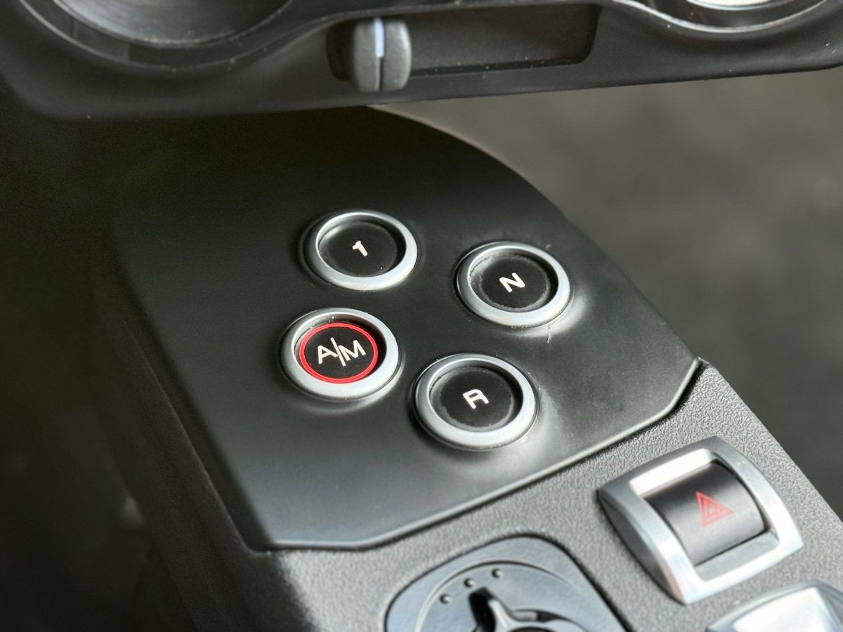 Used 2018 Alfa Romeo 4C Coupe w/ Convenience Group - Coupe RWD image 17