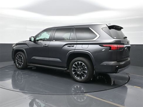 Used 2024 Toyota Sequoia Limited image 3