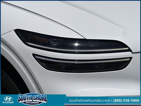 Used 2023 Genesis GV70 2.5T w/ Sport Prestige Package AWD/4WD image 10