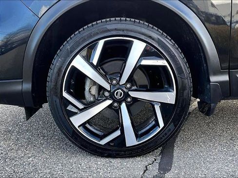 Certified 2022 Nissan Rogue Sport SL image 7