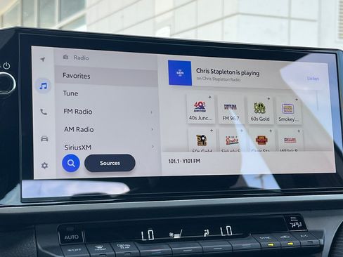 Used 2025 Toyota Camry SE w/ Multimedia Upgrade Package FWD image 17