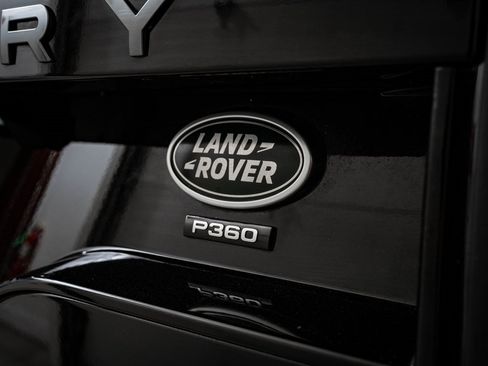 Used 2023 Land Rover Discovery S R-Dynamic image 18