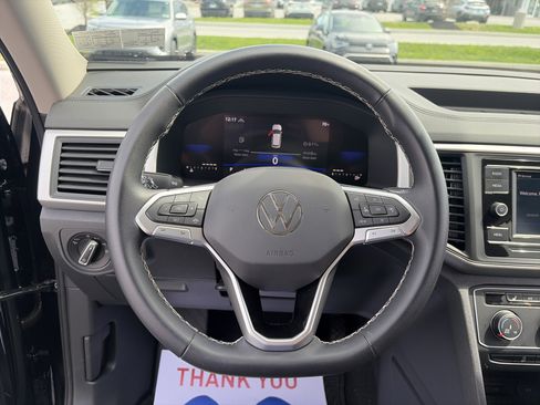 Used 2023 Volkswagen Atlas SE image 5