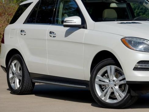 Used 2014 Mercedes-Benz ML 350 2WD image 21