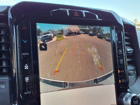 Used 2022 RAM 1500 Laramie AWD/4WD image 27