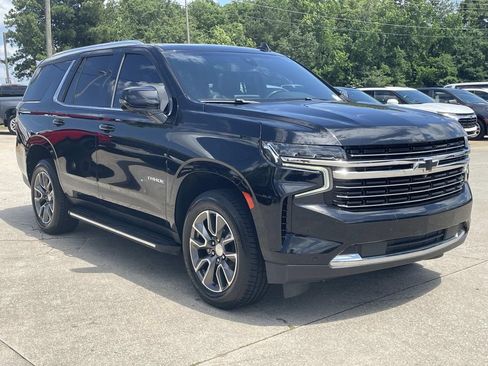 Used 2022 Chevrolet Tahoe LT w/ Luxury Package RWD image 5