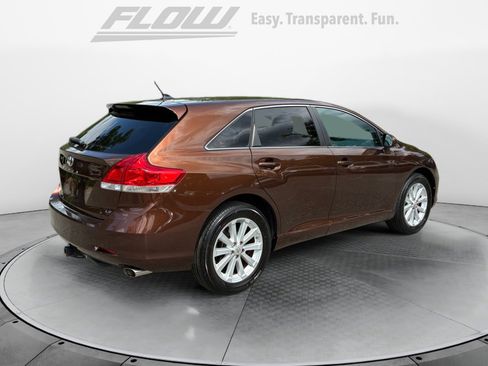 Used 2012 Toyota Venza LE FWD image 9