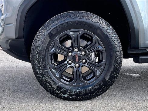 Used 2025 GMC Canyon Elevation w/ Convenience Package image 35