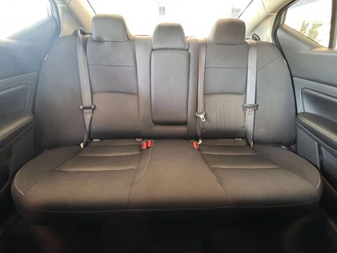Used 2025 Nissan Altima 2.5 SV FWD image 39