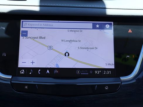 Used 2023 Cadillac XT6 Premium Luxury FWD image 23