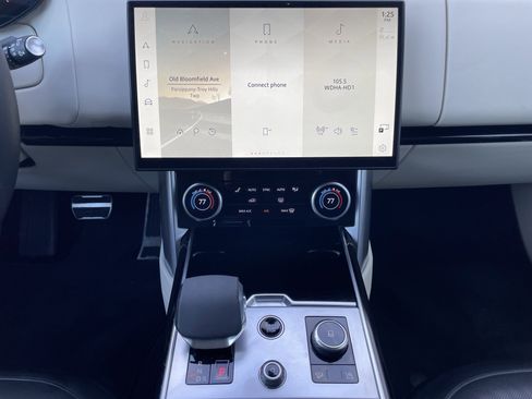 Used 2023 Land Rover Range Rover SE image 19