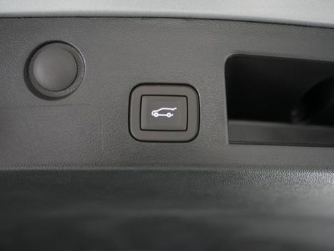 New 2026 Chevrolet Equinox RS w/ Convenience Package III AWD/4WD image 10