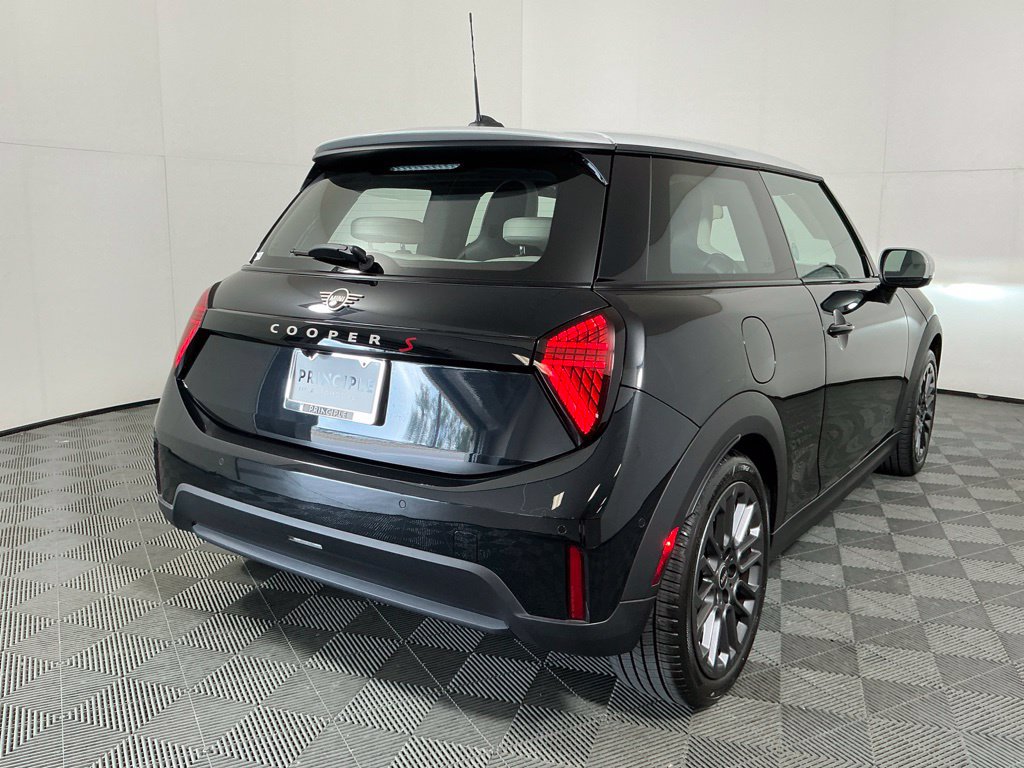 Used 2026 MINI Cooper S FWD image 5