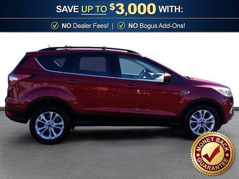 Used 2017 Ford Escape SE w/ Equipment Group 201A image 8