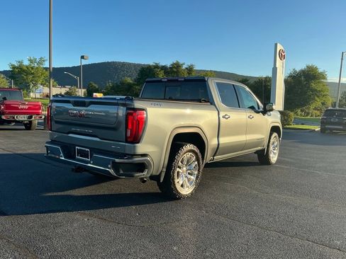 Used 2020 GMC Sierra 1500 SLT w/ SLT Premium Plus Package AWD/4WD image 5