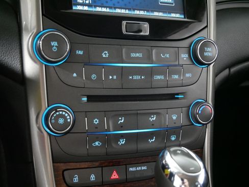 Used 2013 Chevrolet Malibu LT FWD image 23