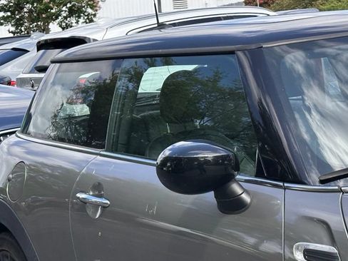 Used 2020 MINI Cooper 2-Door Hardtop FWD image 3