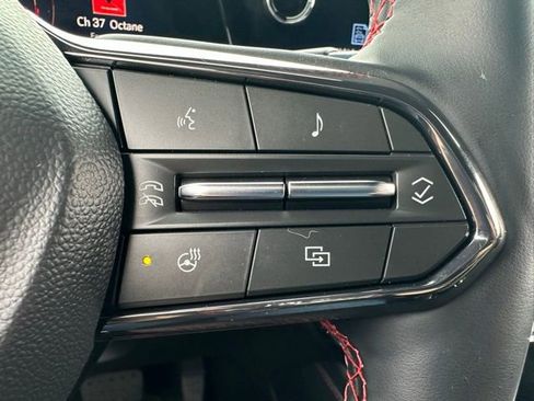 Used 2024 Chevrolet Traverse RS image 36