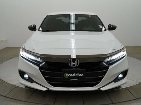 Used 2022 Honda Accord Sport image 2