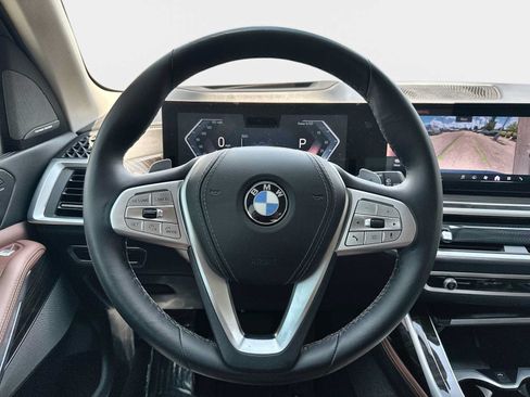 Used 2024 BMW X7 xDrive40i AWD/4WD image 22