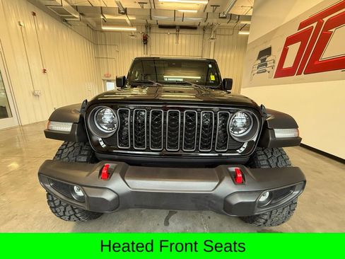 Used 2024 Jeep Wrangler Unlimited Rubicon w/ Convenience Group image 13