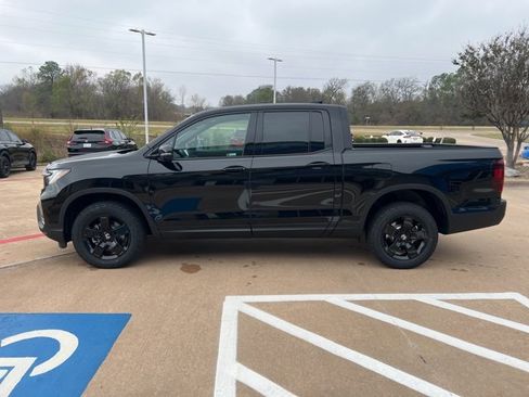 New 2026 Honda Ridgeline Black Edition image 3