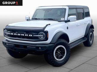 Certified 2025 Ford Bronco Outer Banks w/ Sasquatch Package AWD/4WD video 1
