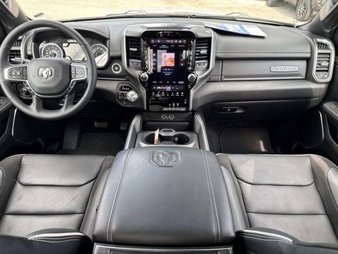Used 2025 RAM 1500 Laramie image 22