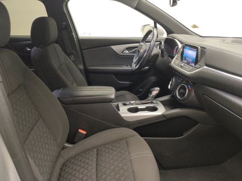 Used 2020 Chevrolet Blazer LT FWD image 21
