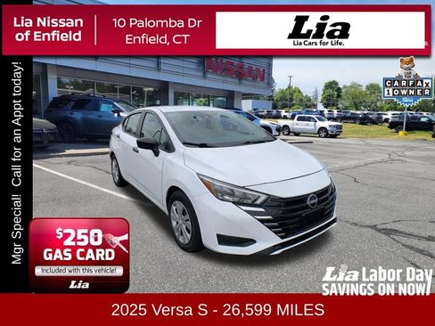 Used 2025 Nissan Versa S FWD image 1