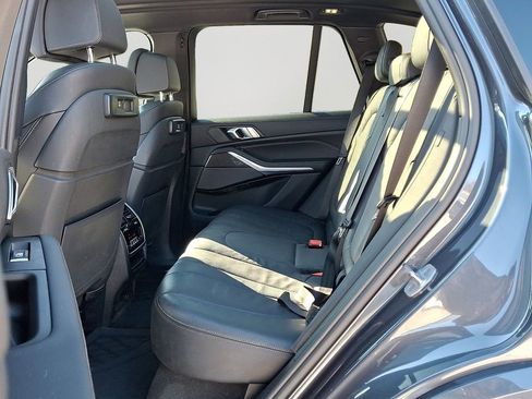 Used 2021 BMW X5 M50i w/ Premium Package image 8