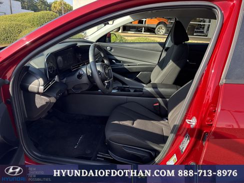 Certified 2023 Hyundai Elantra SEL w/ Convenience Package FWD image 10