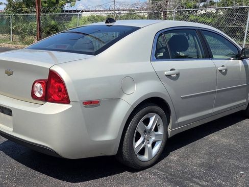 Used 2012 Chevrolet Malibu LS w/ LS Uplevel Package FWD image 6