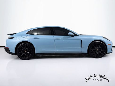 Used 2025 Porsche Panamera w/ Premium Package RWD image 8