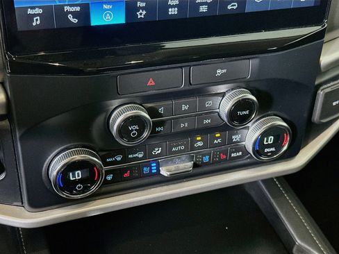 Used 2022 Ford Expedition XLT RWD image 24