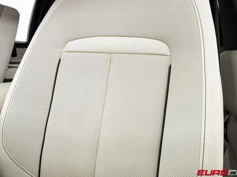 Used 2021 Rolls-Royce Cullinan image 41