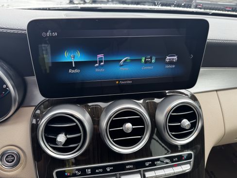 Used 2020 Mercedes-Benz C 300 Cabriolet image 24