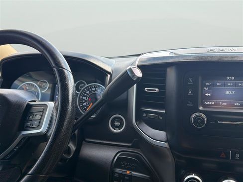 Used 2019 RAM 2500 Big Horn AWD/4WD image 18