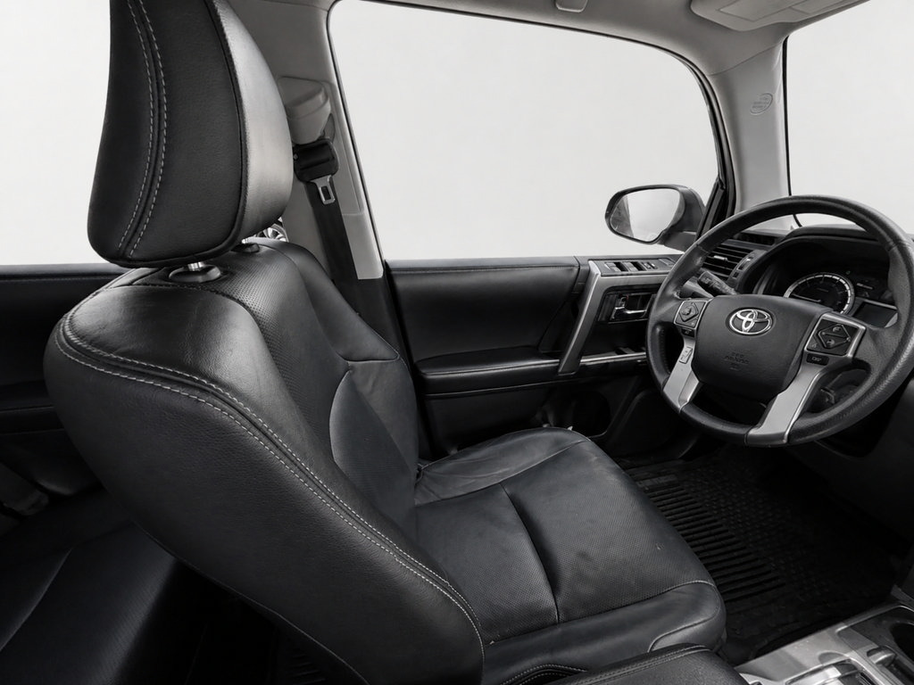 Used 2018 Toyota 4Runner Limited AWD/4WD image 12