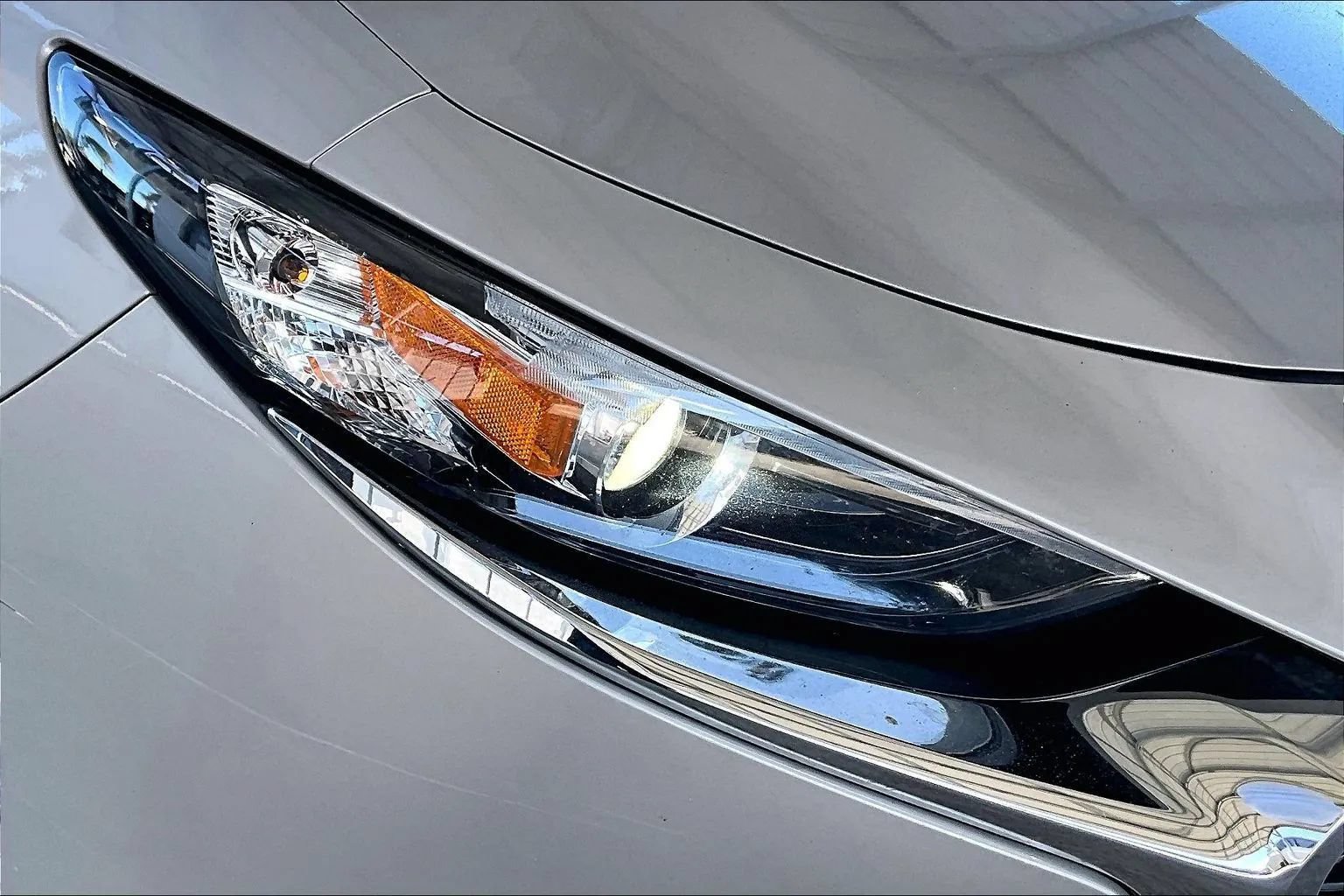 Used 2025 MAZDA MAZDA3 s FWD image 28